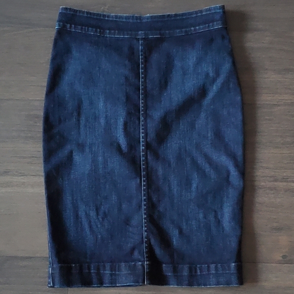 π HOST PICK π Denim Stretch Pencil Skirt - Picture 9 of 12